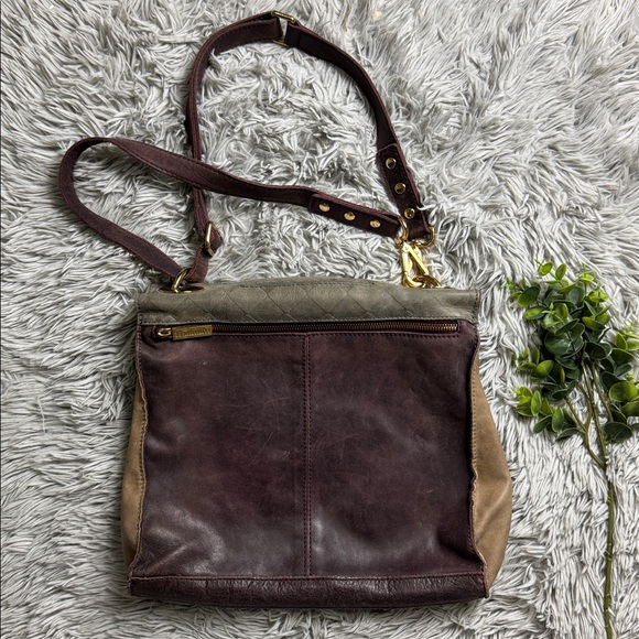 Hammitt Montana large reversible Gray and Brown Shoulder Bag with Gold Accents - Picture 3 of 12